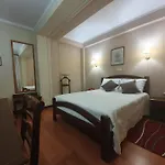 Peninsular Hotel 3*